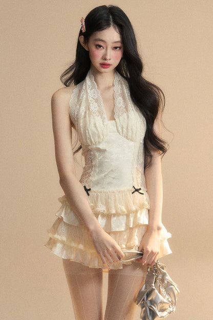 Süßes Neckholder-Spitzenkleid