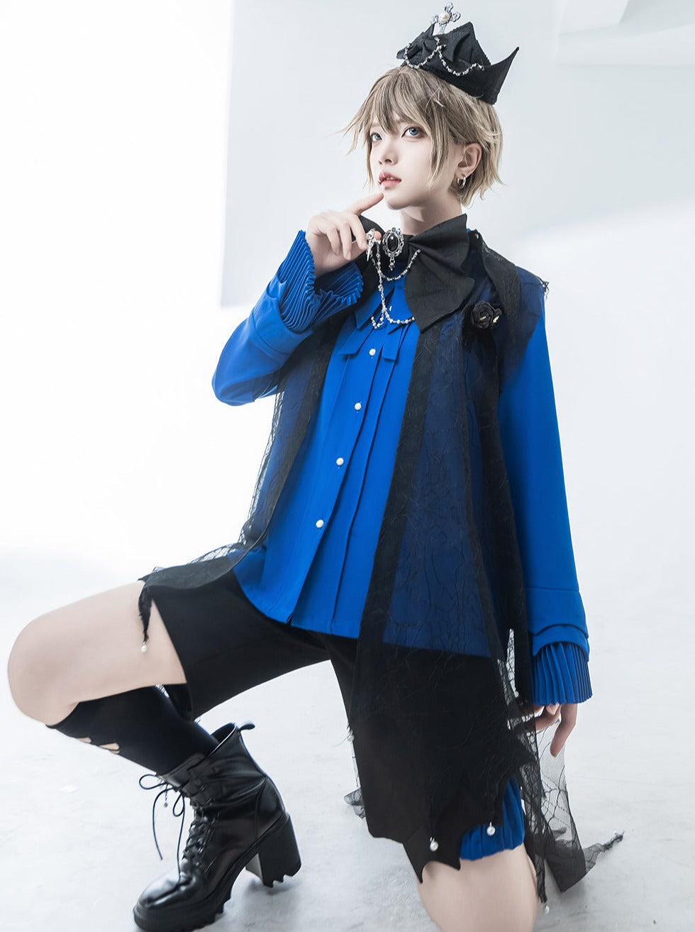 Elegante Prinzen-Krawatte mit Schleife + Hemd und Halbhose