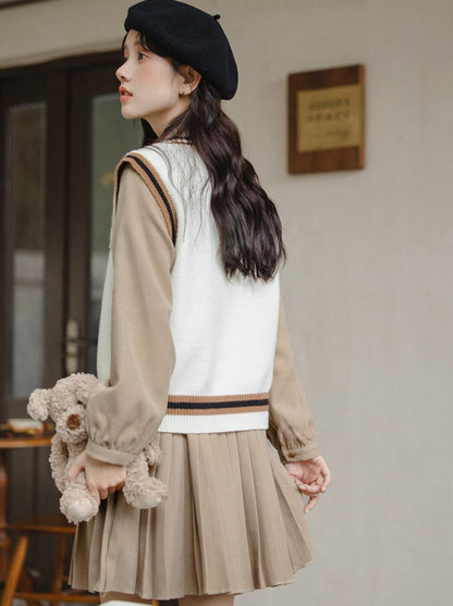 College-Strickhemd mit Plissee und Weste