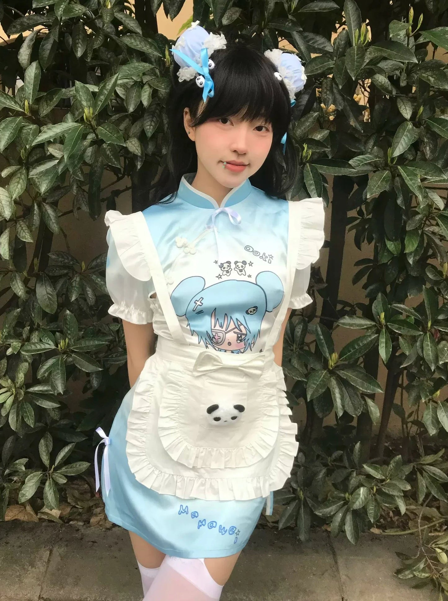 サブカルチャーエプロンドレスブルータイト+ガール