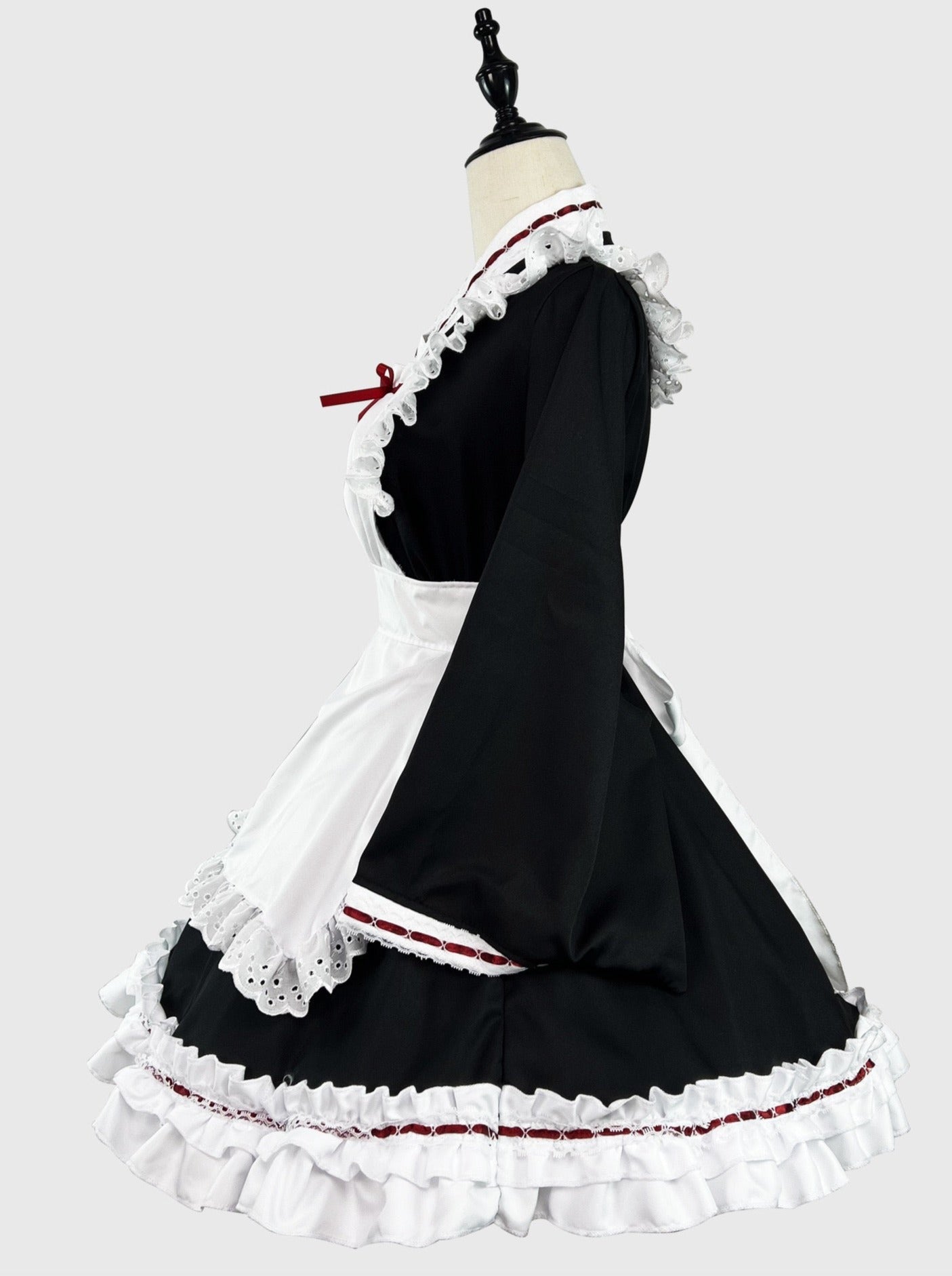 Kleid Monochrome Maid Frilled