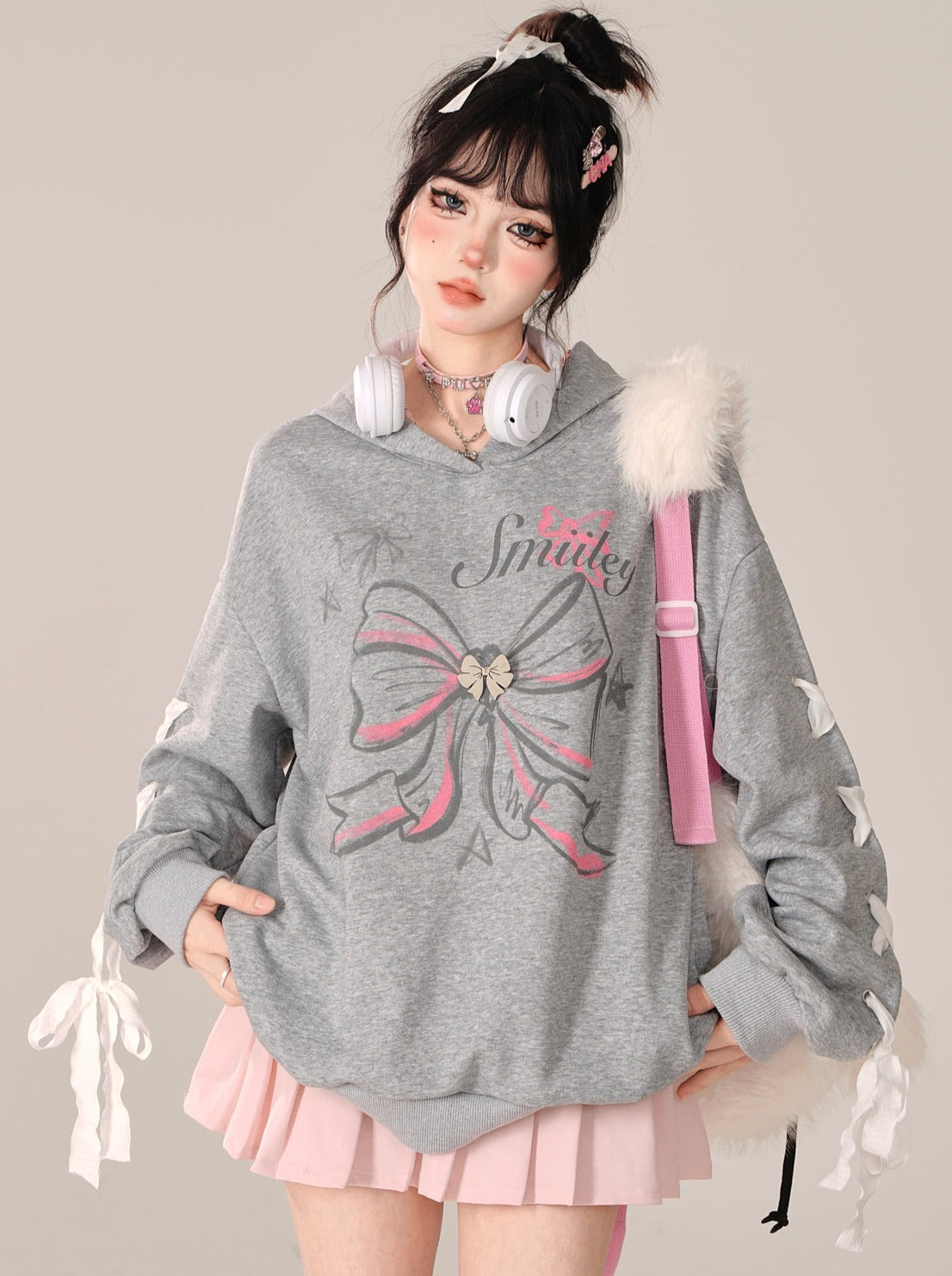 Lockerer Parka mit Kapuze und Schnürung im Armband-Design mit Hasenmotiv