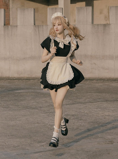 Dienstmädchenkleid Spitze Plissee