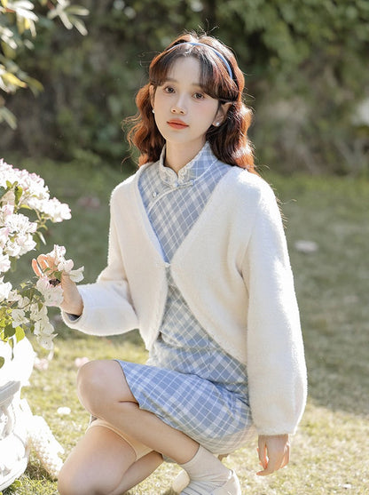 Check China + Kurzes Strick-Cardigan-Kleid Girly Retro