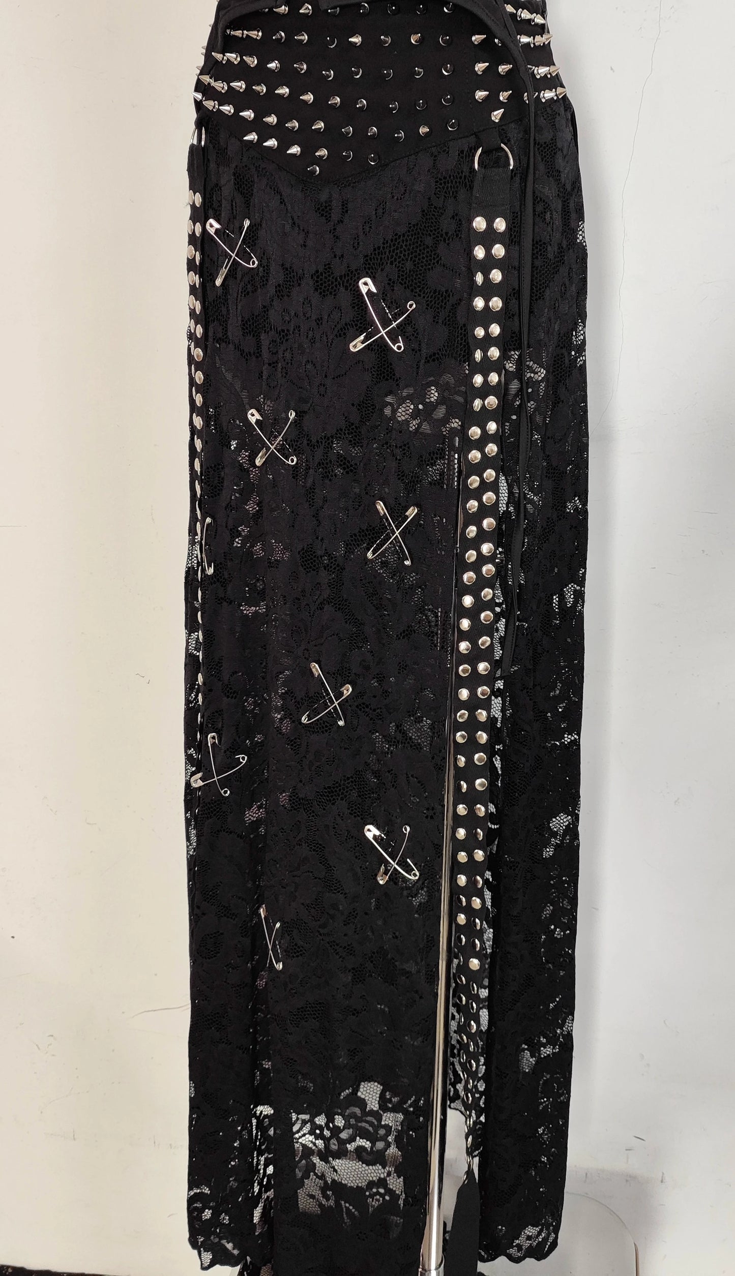 Gothic Dark Pin Stitching Backless Vest Hollow Out Rivet Skirt Set