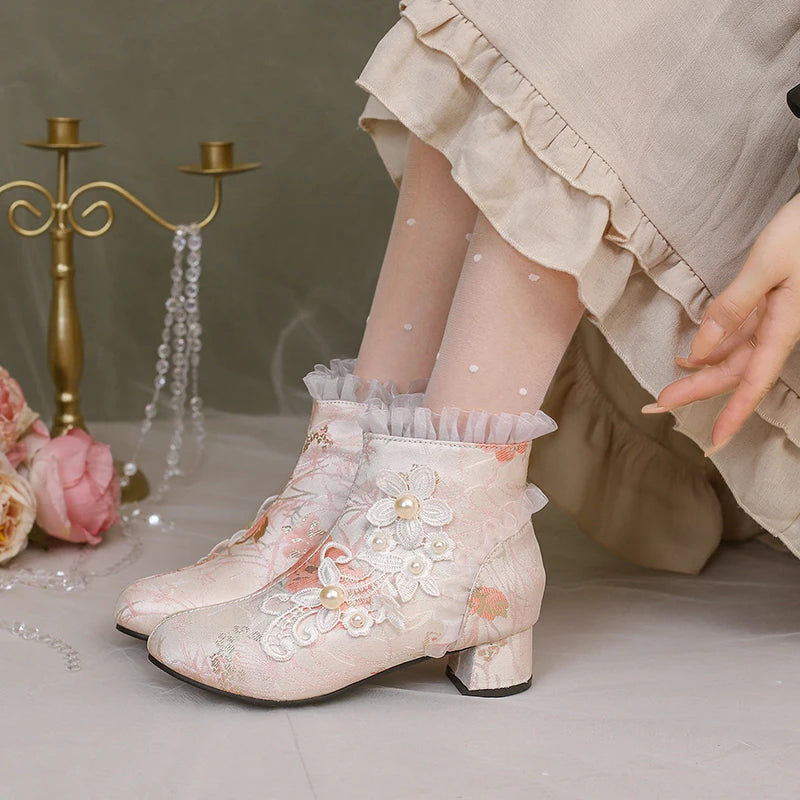 33-43 Chinese Style Flowers Mesh Vintage Embroidery Boots