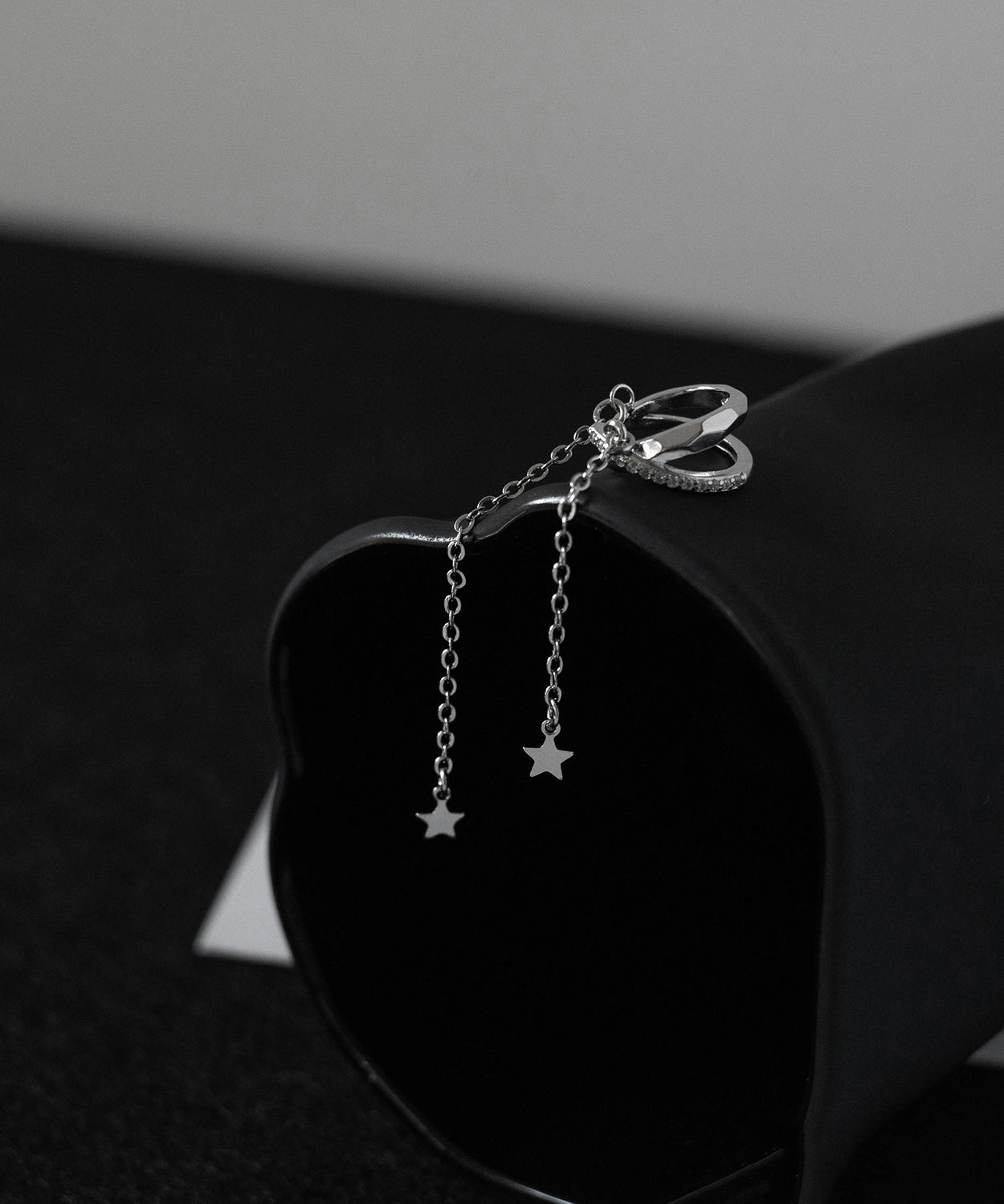 シルクドロップスタイリッシュジルコンタッセルスターイヤリング銅