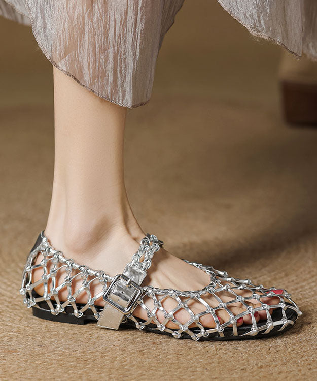 Silberne gewebte Sandalen mit Hohl-Out-Urlaubsstil, flach, atmungsaktiv