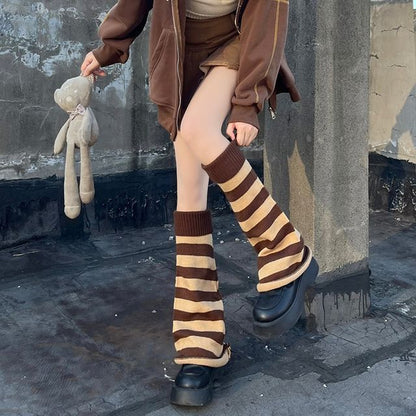 / Wärmeset mit gestreiften Beinstrumpfhosen