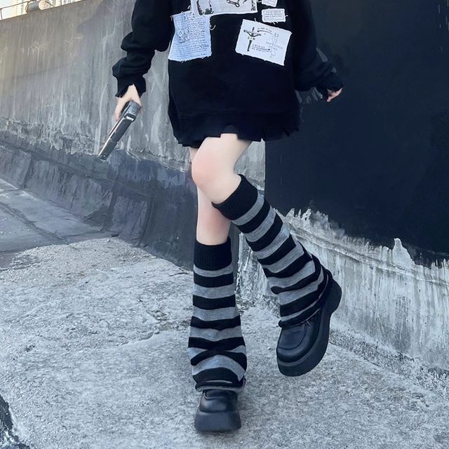 / Wärmeset mit gestreiften Beinstrumpfhosen