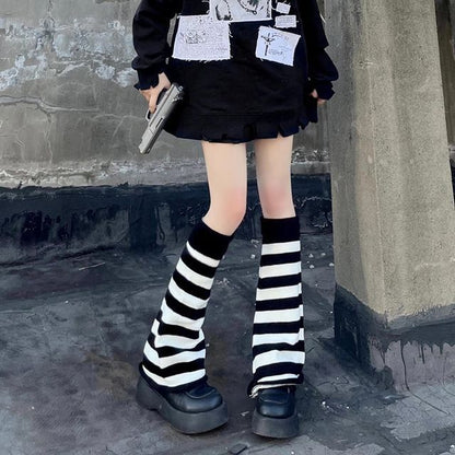 / Wärmeset mit gestreiften Beinstrumpfhosen