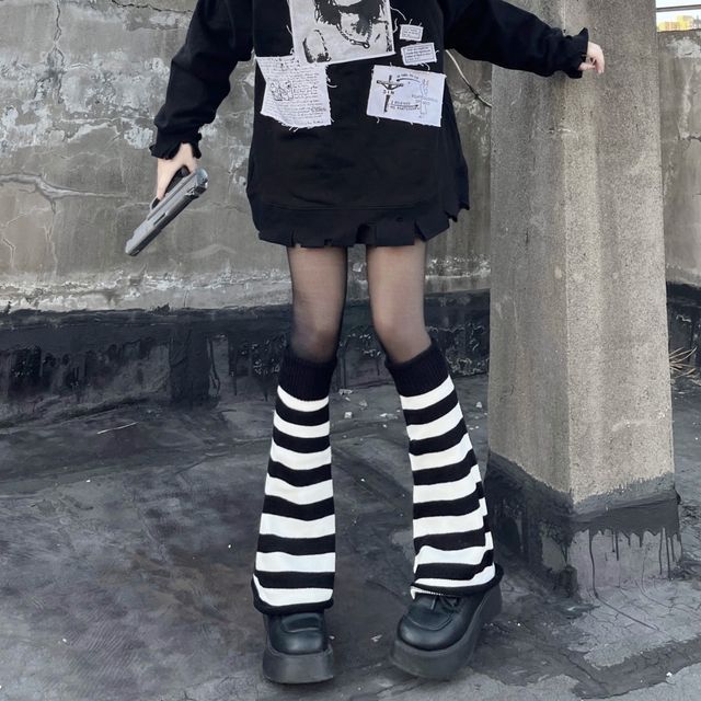 / Wärmeset mit gestreiften Beinstrumpfhosen