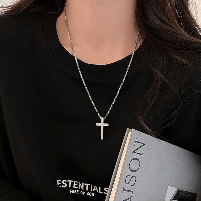 Pendant Cross Necklace