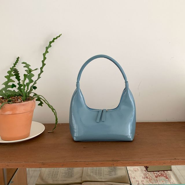 ショルダーフェイクプレーンジップバッグレザー