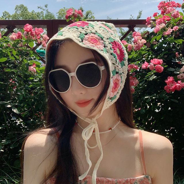 Crochet Patterned Bandana Sunglasses /
