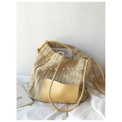 Bag Applique Straw Tote