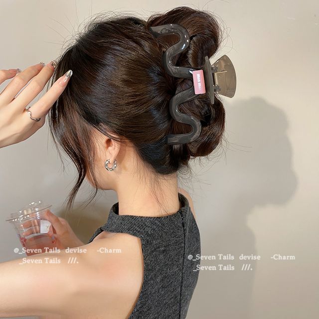 Acrylic Hair Wavy Claw