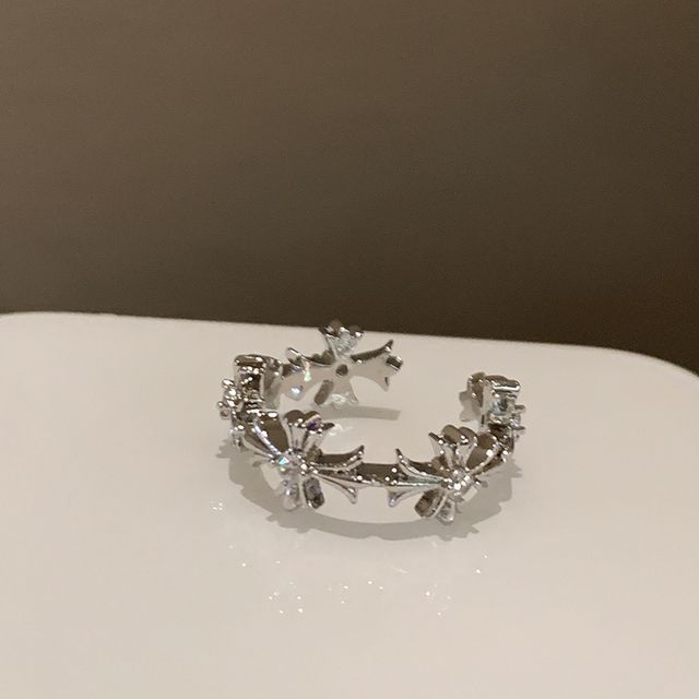 Offener Kunstring mit Mondsteinkreuz /