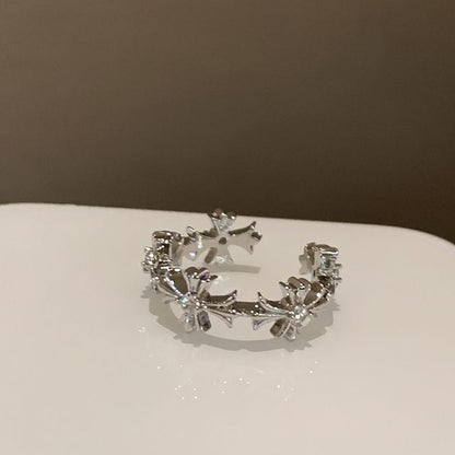 Offener Kunstring mit Mondsteinkreuz /