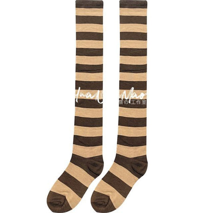 Gestreifte Overknee-Socken