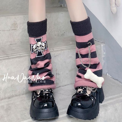 Leg Print Crisscross Chained Warmer