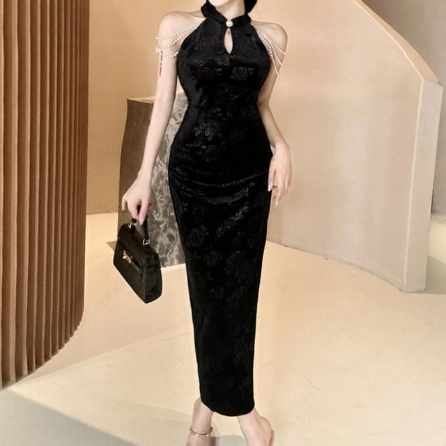 Halter Neck Stand Collar Floral Jacquard Cutout Slit Velvet Midi Sheath Qipao / Faux Pearl Layered Chain / Set