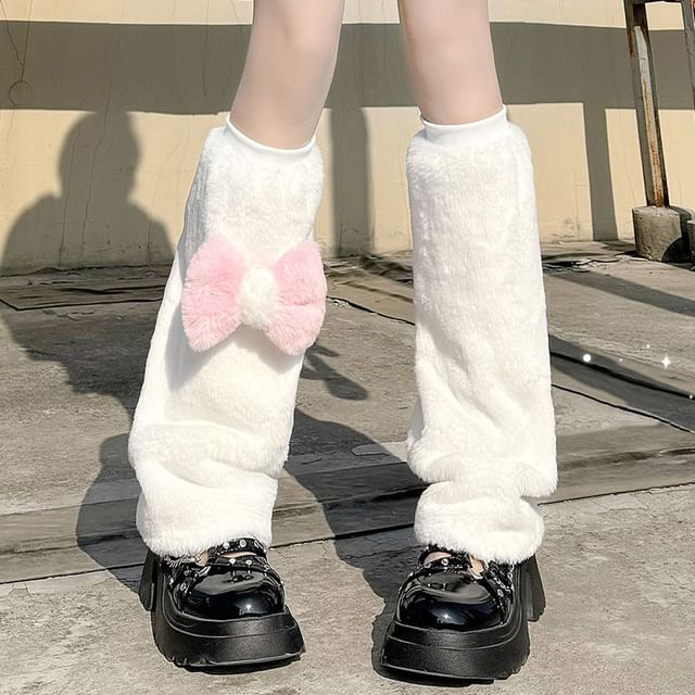 Fluffy Leg Bow Warmers