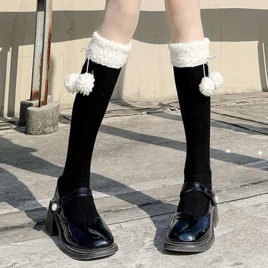 Pom Trim Fleece High Socks Knee