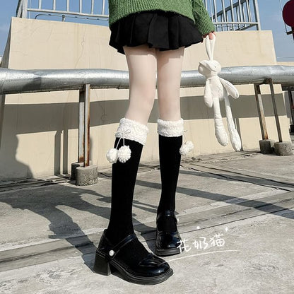 Pom Trim Fleece High Socks Knee