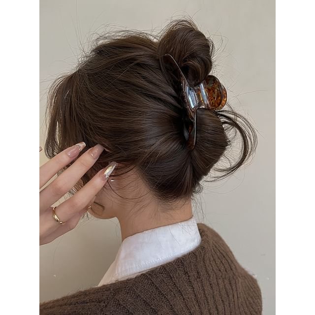 Acrylic Hair Claw Lettering