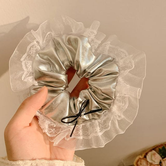 Trim Ruffle Scrunchie