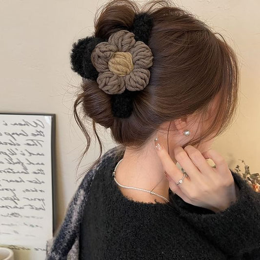 Yarn Claw Chenille Floral Clip Hair