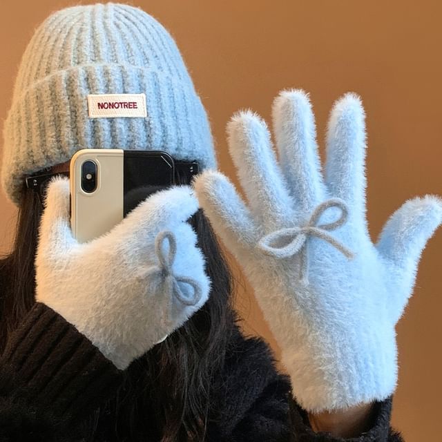 Fluffy Bow Knit Gloves