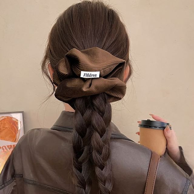 Lettering Scrunchie Label