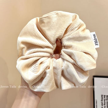 Lettering Scrunchie Label