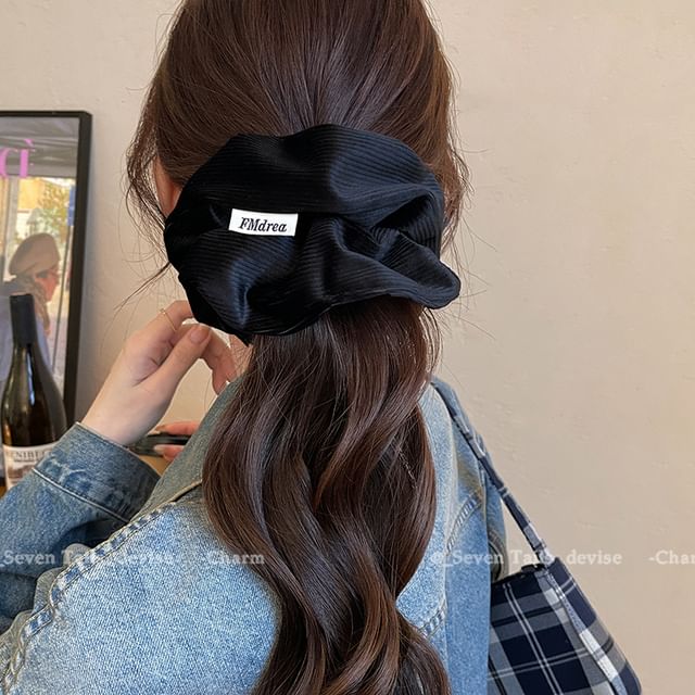 Lettering Scrunchie Label