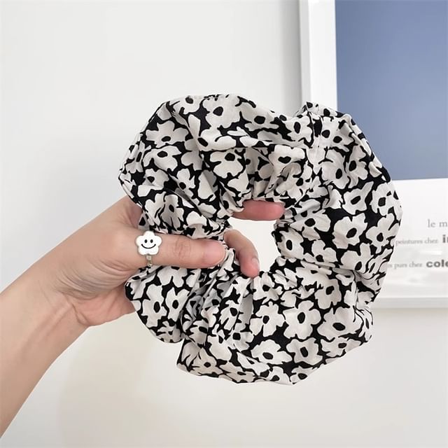 Scrunchie Print Floral
