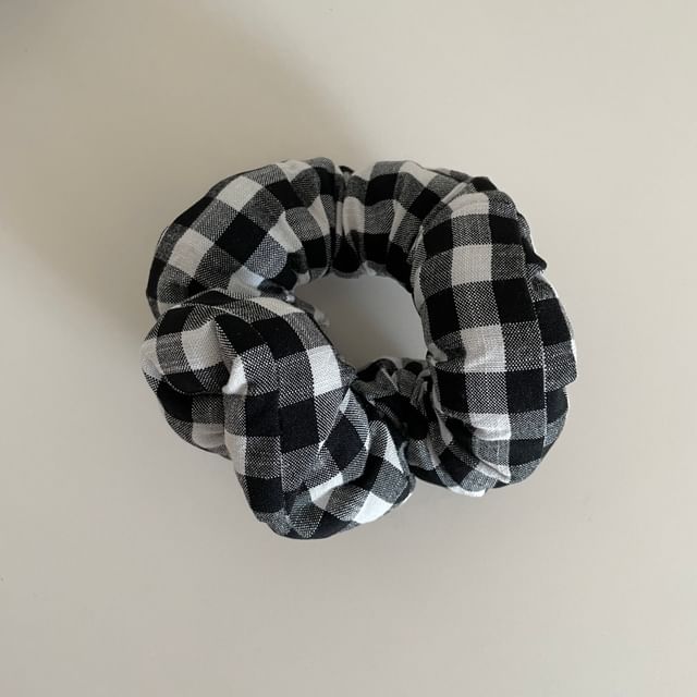 Scrunchie Padded Plaid