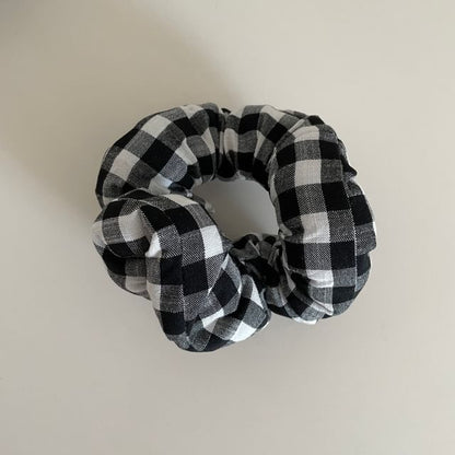 Scrunchie Padded Plaid
