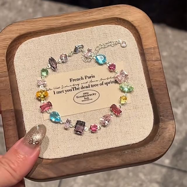 幾何学的なラインストーンブレスレット