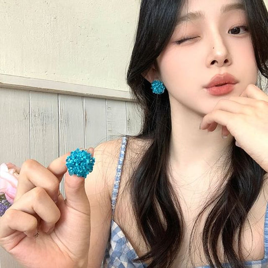 Legierungs-Ohrstecker mit Strasssteinen