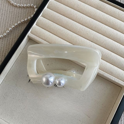 Pearl Faux Hair Claw Acrylic