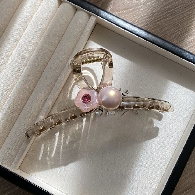 Pearl Hair Faux Claw Flower Acrylic