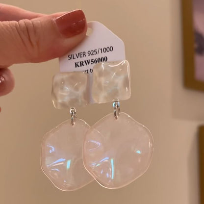 Geometrischer Tropfenohrring