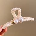 Faux Claw Pearl Hair