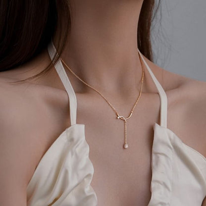 ネックレス ラインストーン ペンダント