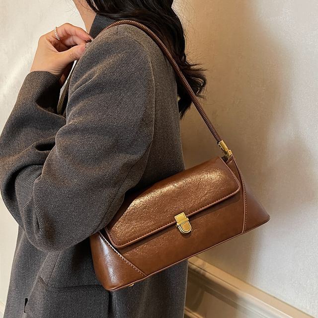 Plain Faux Leather Flap Shoulder Bag