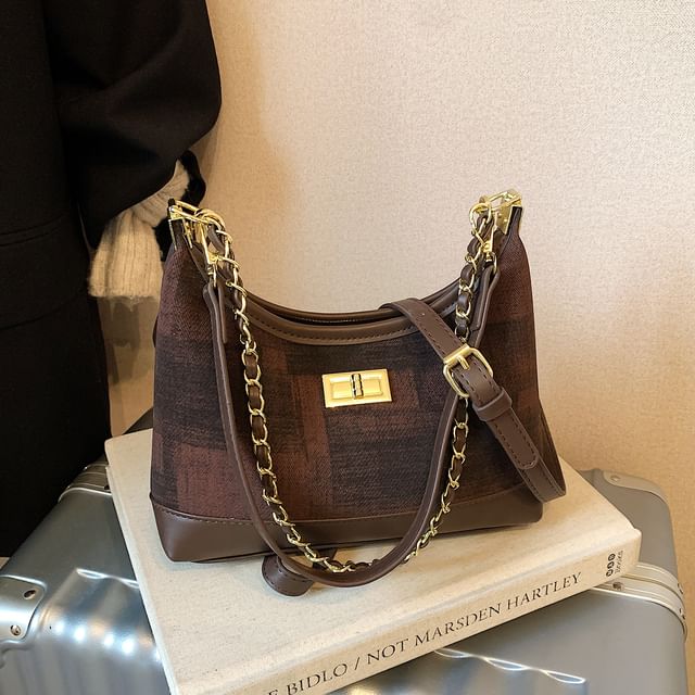 Chain Strap Faux Leather Shoulder Bag