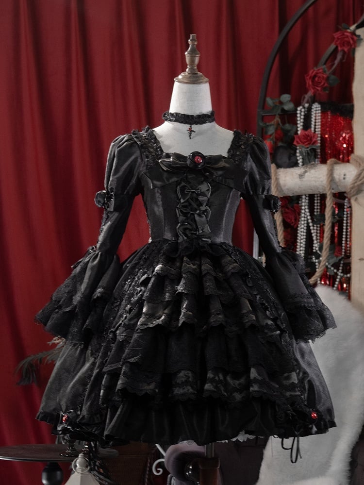 Kuro Kordelzugkleid Glockenärmel Rock Gothic Schwarz Bowknot Lolita Details und Lagen