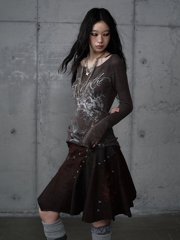 Asymmetrischer Rock Punk Rot mit Stickerei Ödland Saum Braun Blumen Wildleder